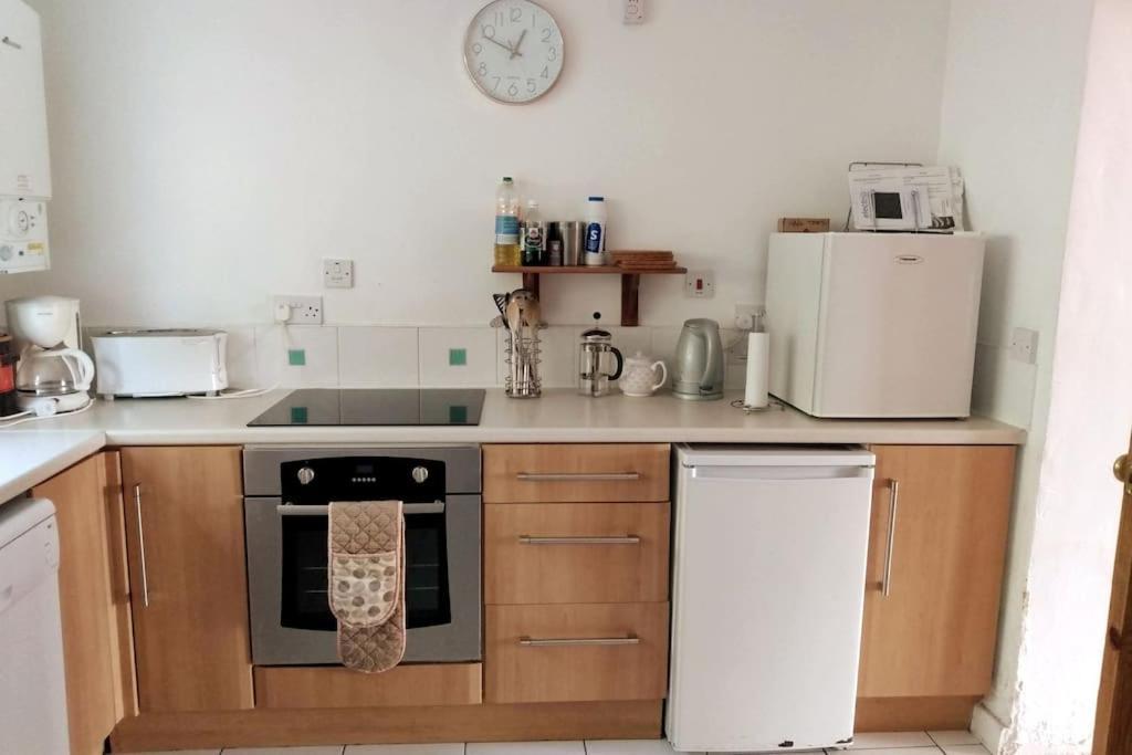 Welsh Holiday Home Sleeps 5 Close To Beaches & Mountains Nantlle ภายนอก รูปภาพ