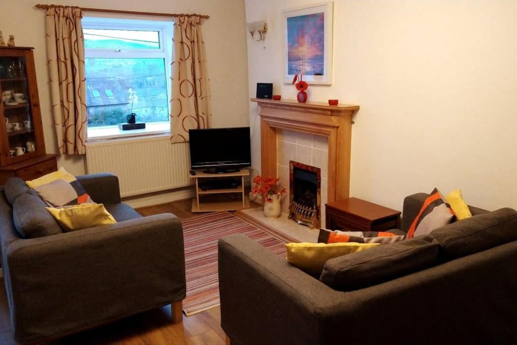 Welsh Holiday Home Sleeps 5 Close To Beaches & Mountains Nantlle ภายนอก รูปภาพ